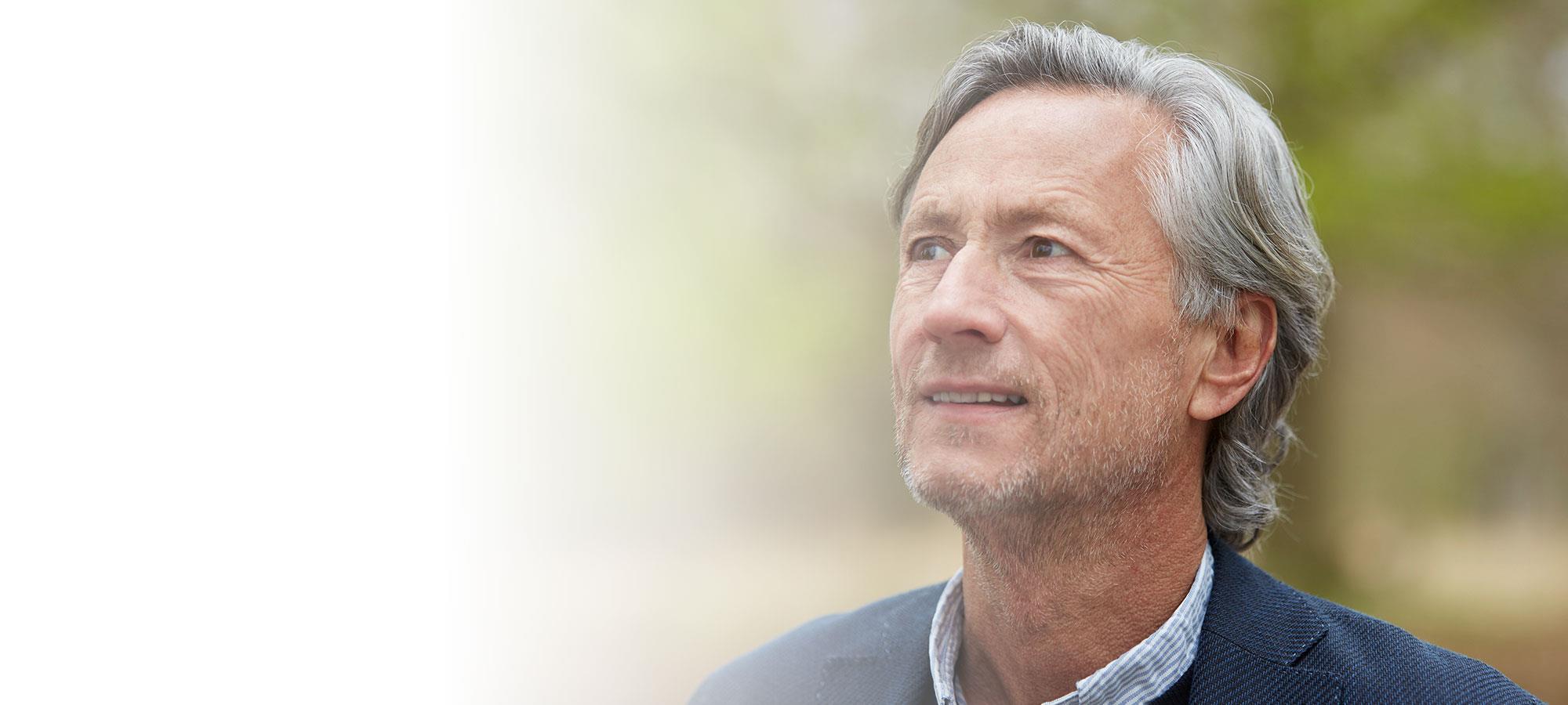 Ian portrait white right side